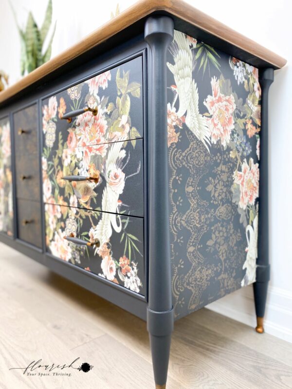 Re-Design Decor Stencils – Distressed Wallpaper 18"x21" - Image 3