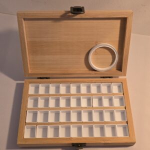Wooden pallet case for 36 colors
