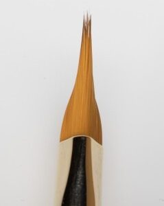 Roman Szmal : Synthetic Pyramid Dagger Brush : Size 6